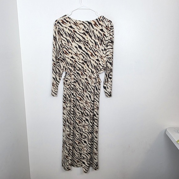 Torrid Cream Black Zebra Print Studio Knit Long Sleeve Cut Outs Maxi Dress Sz 10 - Picture 9 of 11